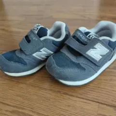 ニューバランス13.5