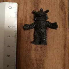 ヒッポリト星人　消しゴム　黒