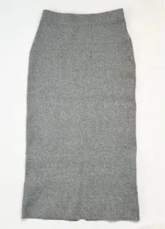 スピックアンドスパン　24AW スパンコールラメリブニットタイトスカート　グレー