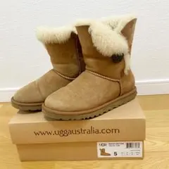 UGG ♡ チェスナット ムートンブーツのサムネイル