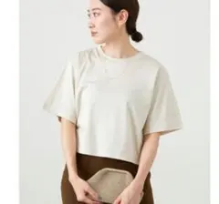 IENA ／ イエナ　クロップドTシャツ　ベージュのサムネイル