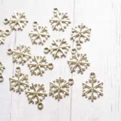 雪の結晶　ゴールド　10個
