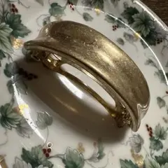 ゴールドカーブ型ヘアクリップ・ヴィンテージ