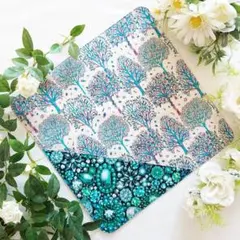 【専用】大判♡LIBERTY♡ハンカチ　リバティ♡ザ・アーティスツ・ツリー