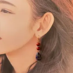 ハンドメイド赤青アジアン風ピアス