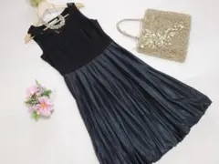 TO BE CHIC ノースリーブビーズ装飾プリーツドレス 黒 結婚式 40