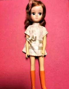当時物 昭和レトロ ロマンチックシリーズ リカちゃん タカラバービー ドレス リカちゃん 当時物 タカラ リカちゃんキャッスル 赤いドレスつき