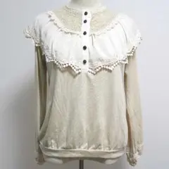 【axes femme】ケープ風フリルプルオーバー(生成り)