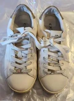 COACH　ホワイトレザー スニーカー 23cm