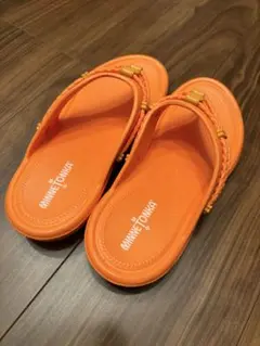 MINNETONKA サンダル オレンジのサムネイル