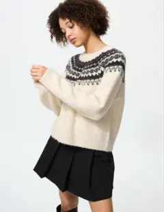 フラッフィクルーネックセーター　ユニクロ