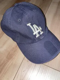 LAロゴ刺繍 ネイビーキャップ