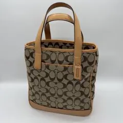 美品　COACH ロゴプリント トートバッグ