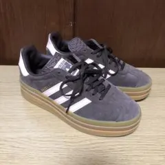 adidas Gazelle スニーカー