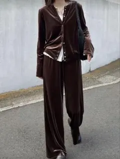 SHEIN FRIFUL ベロアセットアップ