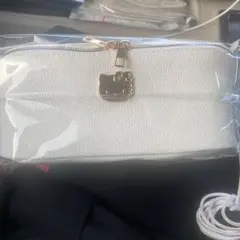 ハローキティ ラグジュアリー　バニティポーチ