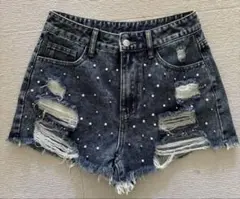 未使用‼️ダメージデニムショートパンツ パール装飾付き　サイズ27
