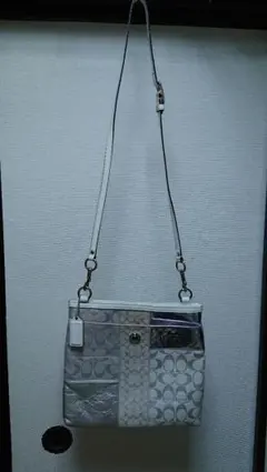 COACH ショルダーバッグ シルバー