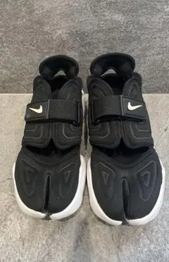 NIKE ナイキ アクアリフト　ブラック　22.5cm