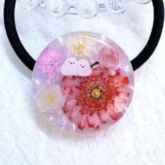 ハンドメイド レジン 花ヘアゴム - メルカリ
