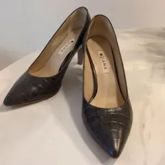 DIANA ダイアナ　クロコ型押しパンプス　23.0cm