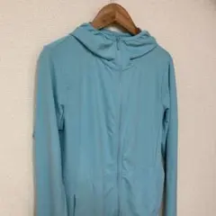 T1025 UNIQLO エアリズムパーカー ライトブルー S シミあり