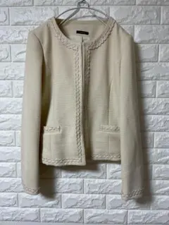 a.v.v ノーカラージャケット アイボリー サイズ40 美品