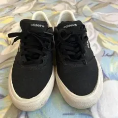 adidas Originals スニーカー ブラック お値下げしました。のサムネイル