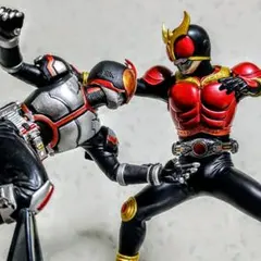 《箱無し》フィギュア 仮面ライダークウガ　仮面ライダー555のサムネイル