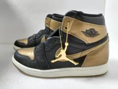新品未試着ナイキ エアジョーダン1 レトロハイ OG Black & Gold