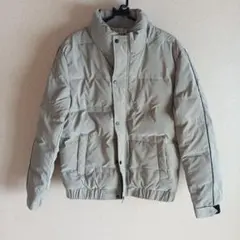 ベージュ ジャケット　L表示ですが？？？