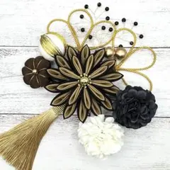 髪飾り　A4309 つまみ細工　成人式　卒業式　結婚式　七五三　帯留め