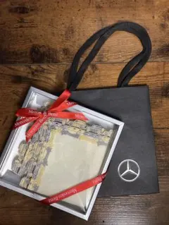 近沢レース×Mercedes-Benz タオルハンカチ ギフトセットのサムネイル