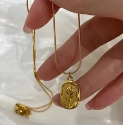 【大人気】 スネークチェーン ネックレス サージカルステンレス フラワーコイン✨