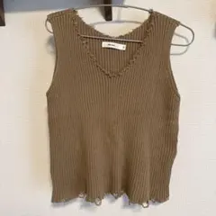 ベージュ リブ編み ニットベスト