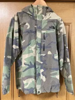 THE NORTH FACE カモフラージュジャケット