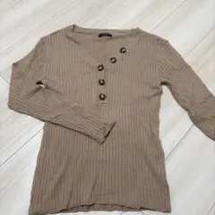 ベージュ Vネック リブ編みセーター 長袖