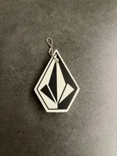 【新品未使用】【値引き】Volcom ストーンロゴ キーホルダー