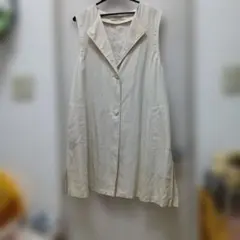 CROCODILE ベスト ジレ アイボリー Lサイズのサムネイル