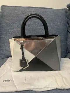 FENDI ハンドバッグのサムネイル