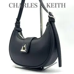 チャールズアンドキース ショルダーバック トライアングルバックル ベルト 三日月