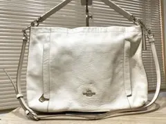 COACH ホワイトレザーショルダーバッグ