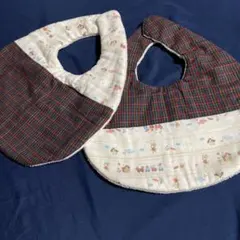 厚めで裏がタオル。よだれ多い目の赤ちゃんに しっかりキャッチ2枚で990円のサムネイル