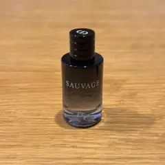 Dior オードゥ トワレSAUVAGE 香水10ml おまけ付