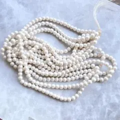 【SALE】ガラスパールビーズ ほんのりピンクマット加工 約8mm 連売り