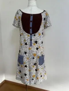 Cacharel 半袖 花柄 プリーツ　ワンピース トップス　34のサムネイル