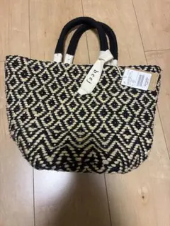 BEAMS beej 黒と白のかごバッグ 新品