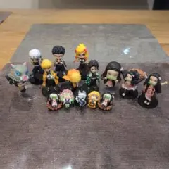 特価 鬼滅の刃フィギュア15体 まとめ売り 2025年最新】鬼滅の刃 フィギュアの人気アイテム - メルカリ