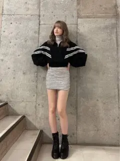 【美品】GYDA ジェイダ ブラックホワイト　ボーダーニットタイト ミニスカート