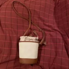 巾着型ショルダーバッグ ホワイト/ブラウン